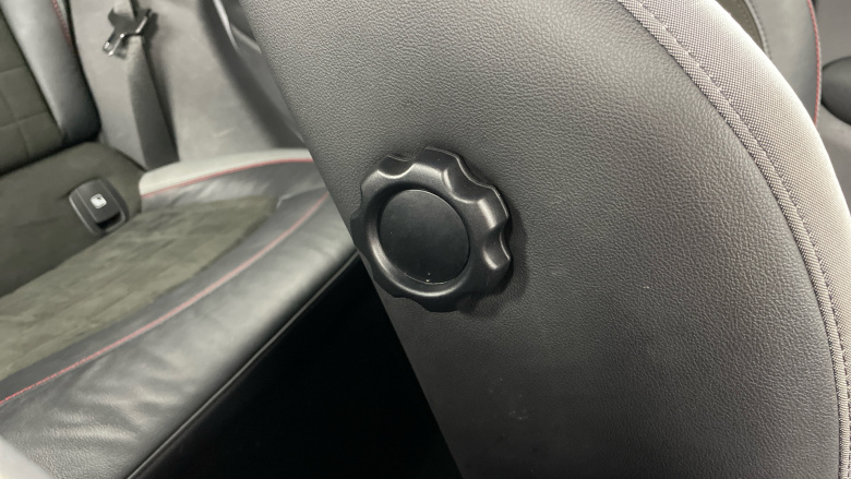 MINI Hatchback 2.0 Cooper S Sport 5dr Auto [Comfort/Nav Pack] Petrol Hatchback